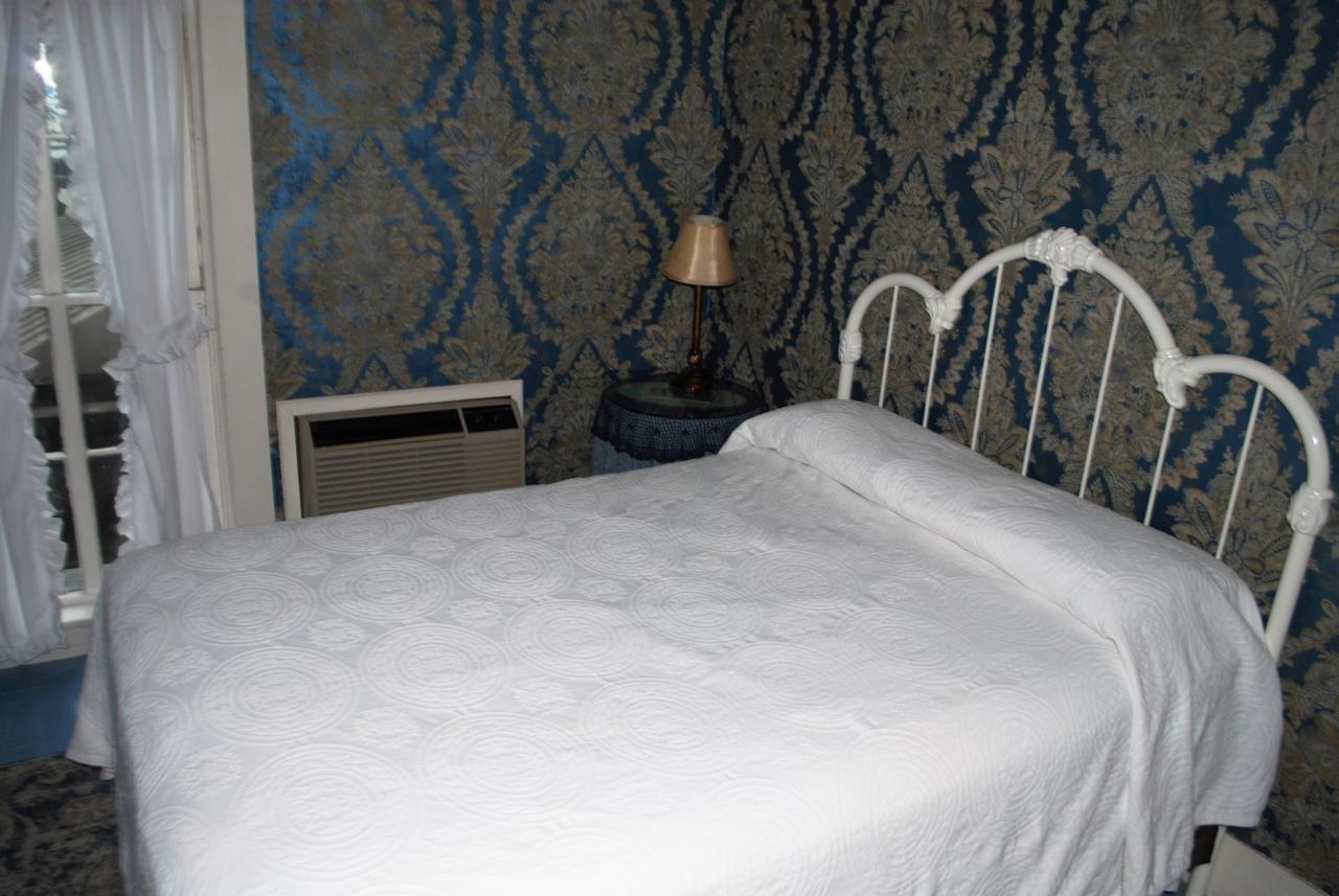 The Historic Park Hotel Put-in-Bay Buitenkant foto