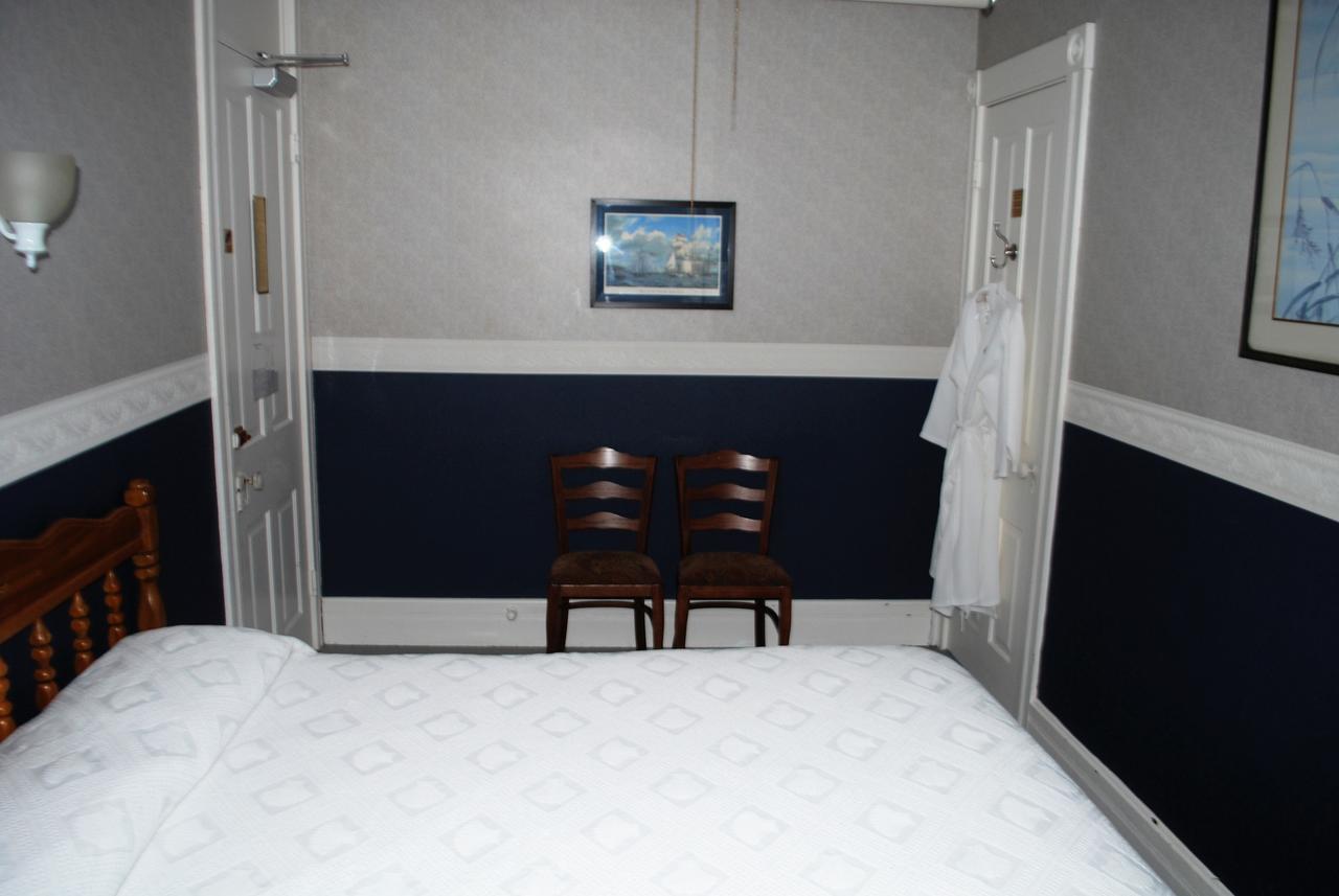 The Historic Park Hotel Put-in-Bay Buitenkant foto
