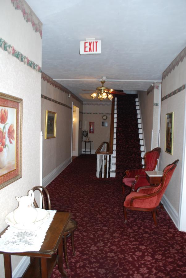 The Historic Park Hotel Put-in-Bay Buitenkant foto