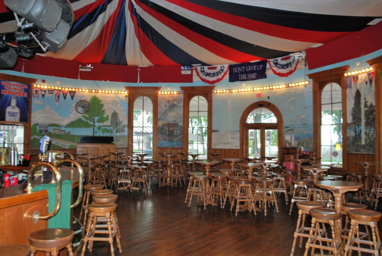 The Historic Park Hotel Put-in-Bay Buitenkant foto